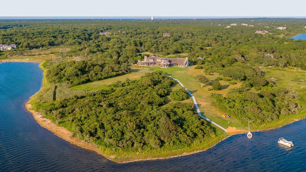 Obama Martha's Vineyard