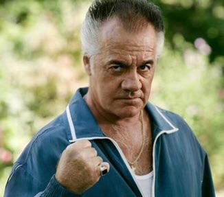 PAULIE Walnuts