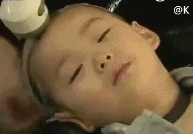 宋民国表情。