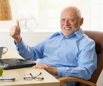 Hide the pain Harold thumbs up