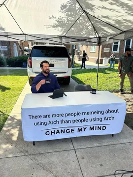More People Meme About Arch Than Actually Use It