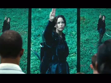 katniss everdeen salute