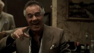 paulie walnuts