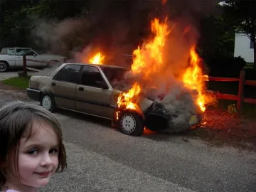 disaster girl car