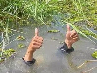 FLOODING THUMBS UP