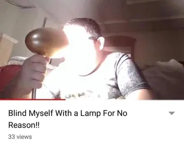 Light theme IDE users be like ...
