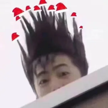 圣诞帽偷看女
