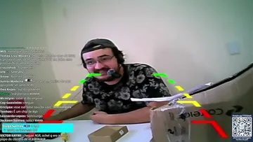This Brazilian YouTuber Records His Videos Using A Rearview Camera