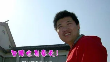 虫族选手：智障也有春天